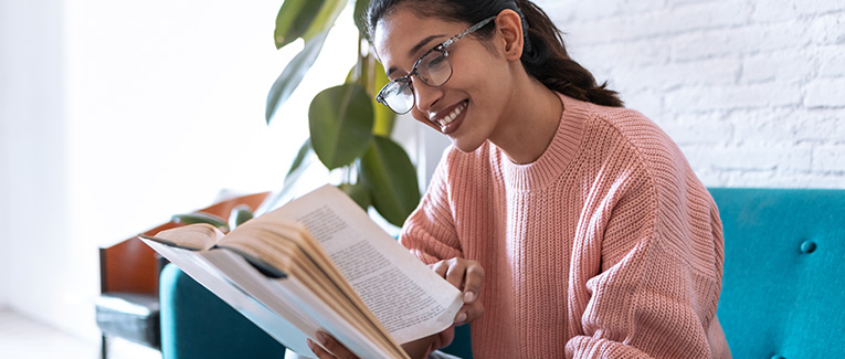 A Guide for International Students Studying Literature in the U.S. A Guide for International Students Studying Literature in the U.S.