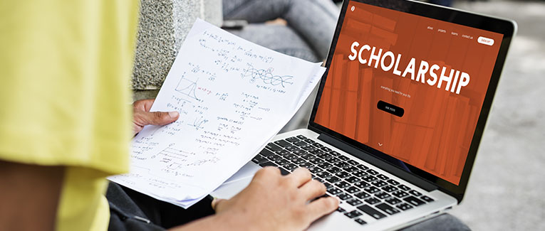 A Roundup of the Best Scholarship Websites for International Students