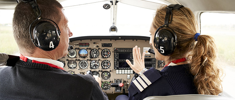 国际学生如何实现飞行员梦想？